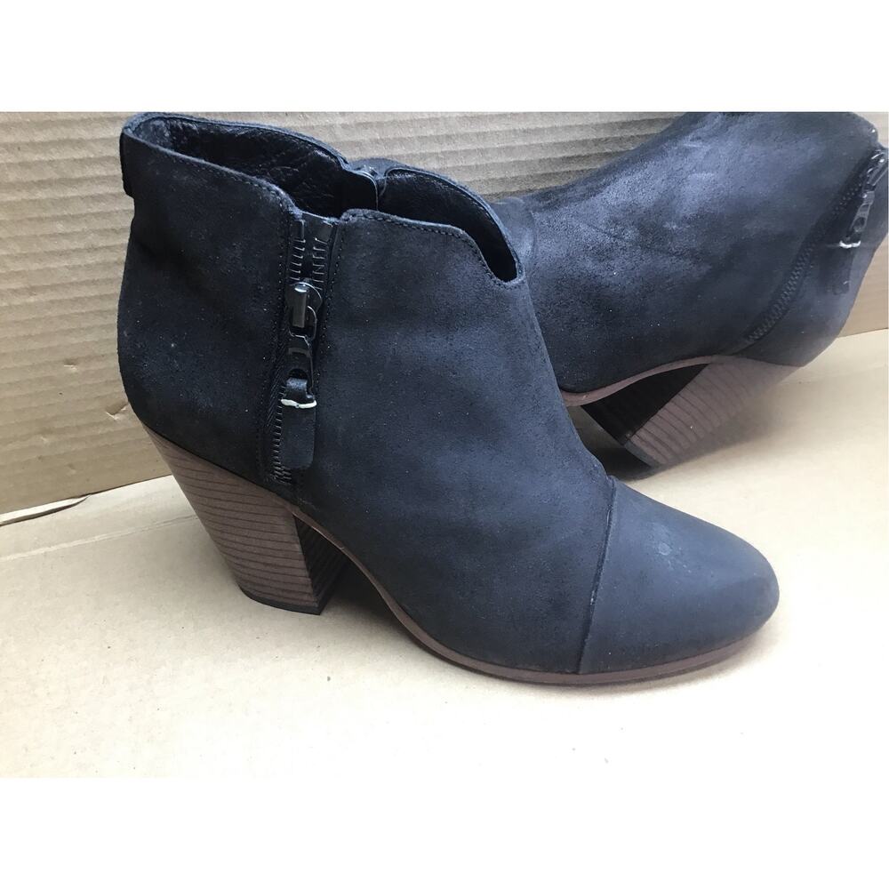Rag Bone Classic Newbury Black Suede Ankle Boots Italy Sz 39.5 Fits US 8.5 To 9 - Picture 2 of 6